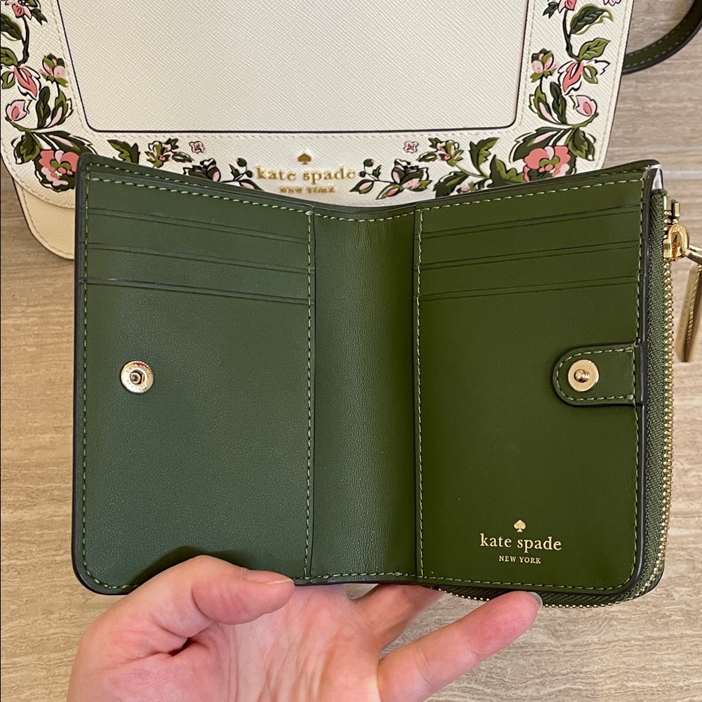 Kate Spade ♠️ NWOT White Green & Pink Floral Shoulder crossbody Bag Set - Picture 4 of 12